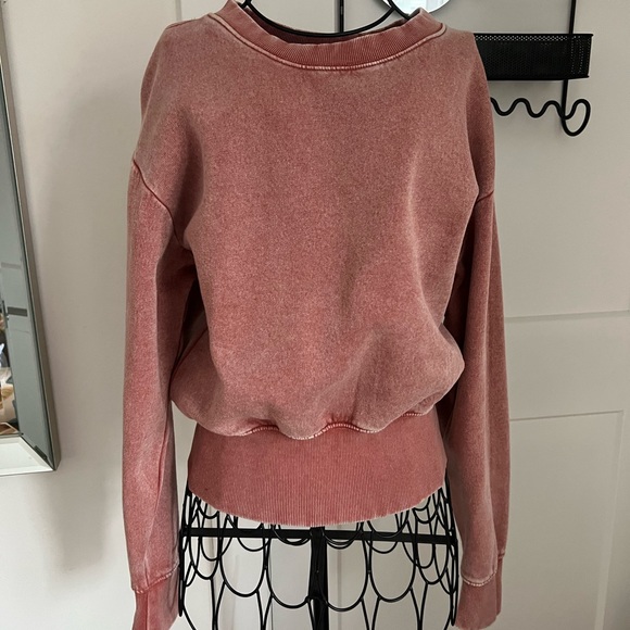 Zara Sweaters - Zara crew neck sweatshirt